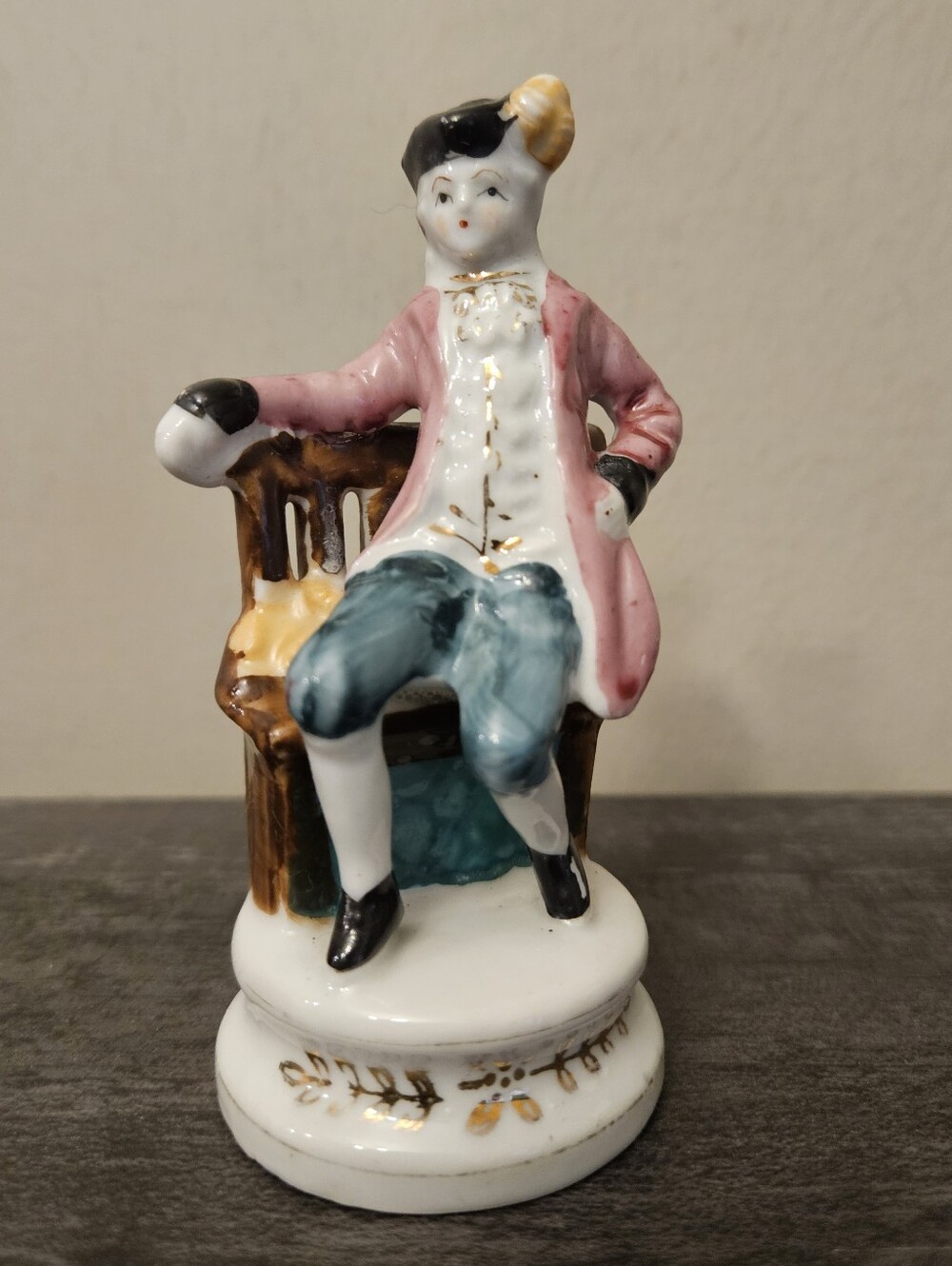 Vintage Made in Occupied Japan Porcelain Seated Colonial Man Figurine